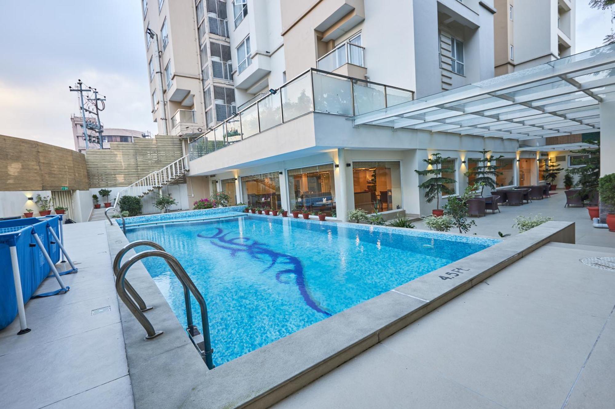 קטמנדו Hotel Crowne Imperial מראה חיצוני תמונה